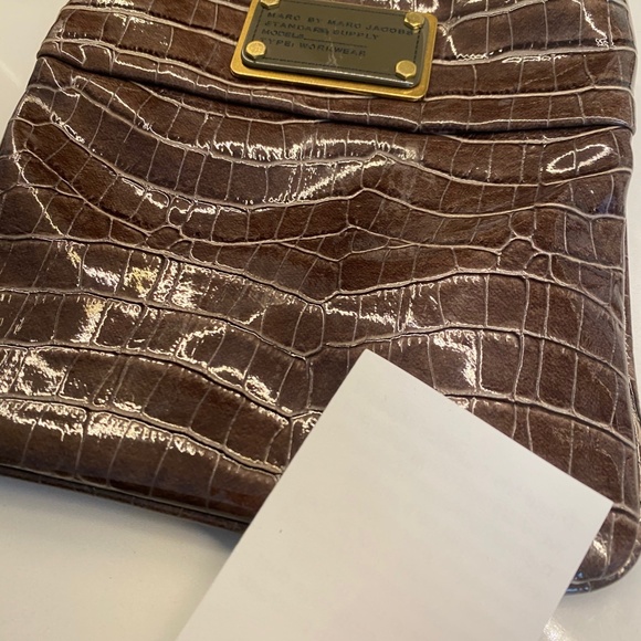 Brown Marc Jacobs Patent Leather Cross Body Bag - Picture 3 of 4